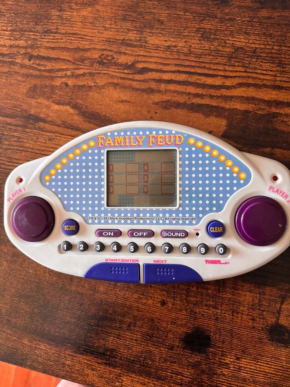 Vintage 1997 Tiger Electronics Family Feud Handheld Electronic LCD Game